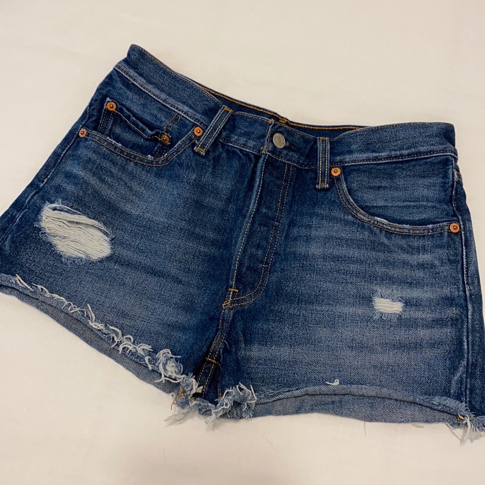 Levi’s denim shorts